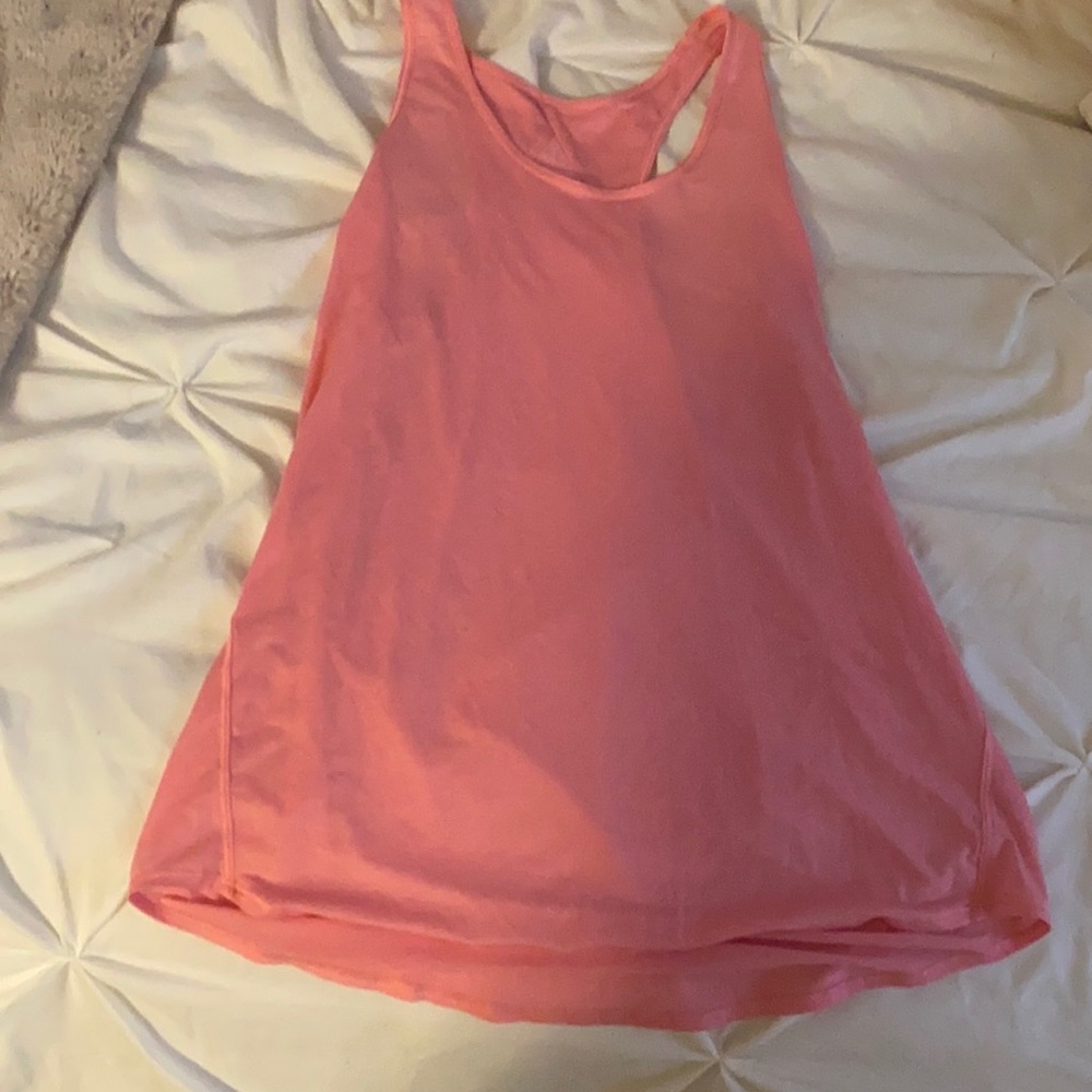 Lululemon pink tank